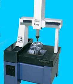 MITUTOYO CRYSTAPLUS M544