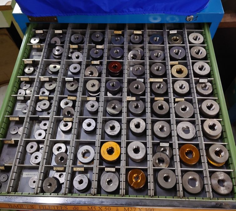 LOT 400 CALIBRES FILETES